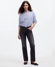 Madewell Mid-Rise Kick Out Jeans in Black, Si...