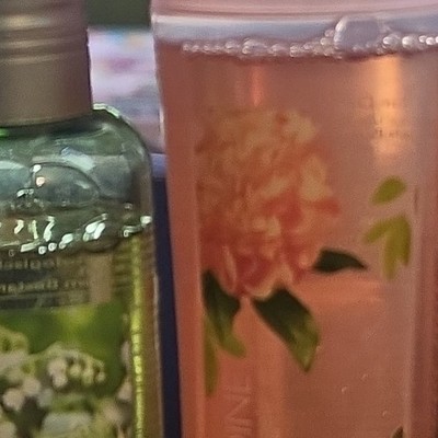 Yves Rocher English Rose Duschgel 200 ml   Rose & Maiglöckchen Duft