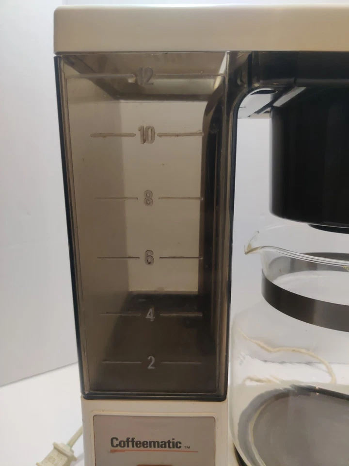 Vintage 70s/80s Black & Decker Coffeematic 12-Cup Coffee Maker. Cleaned & Tested - Image 4 of 4