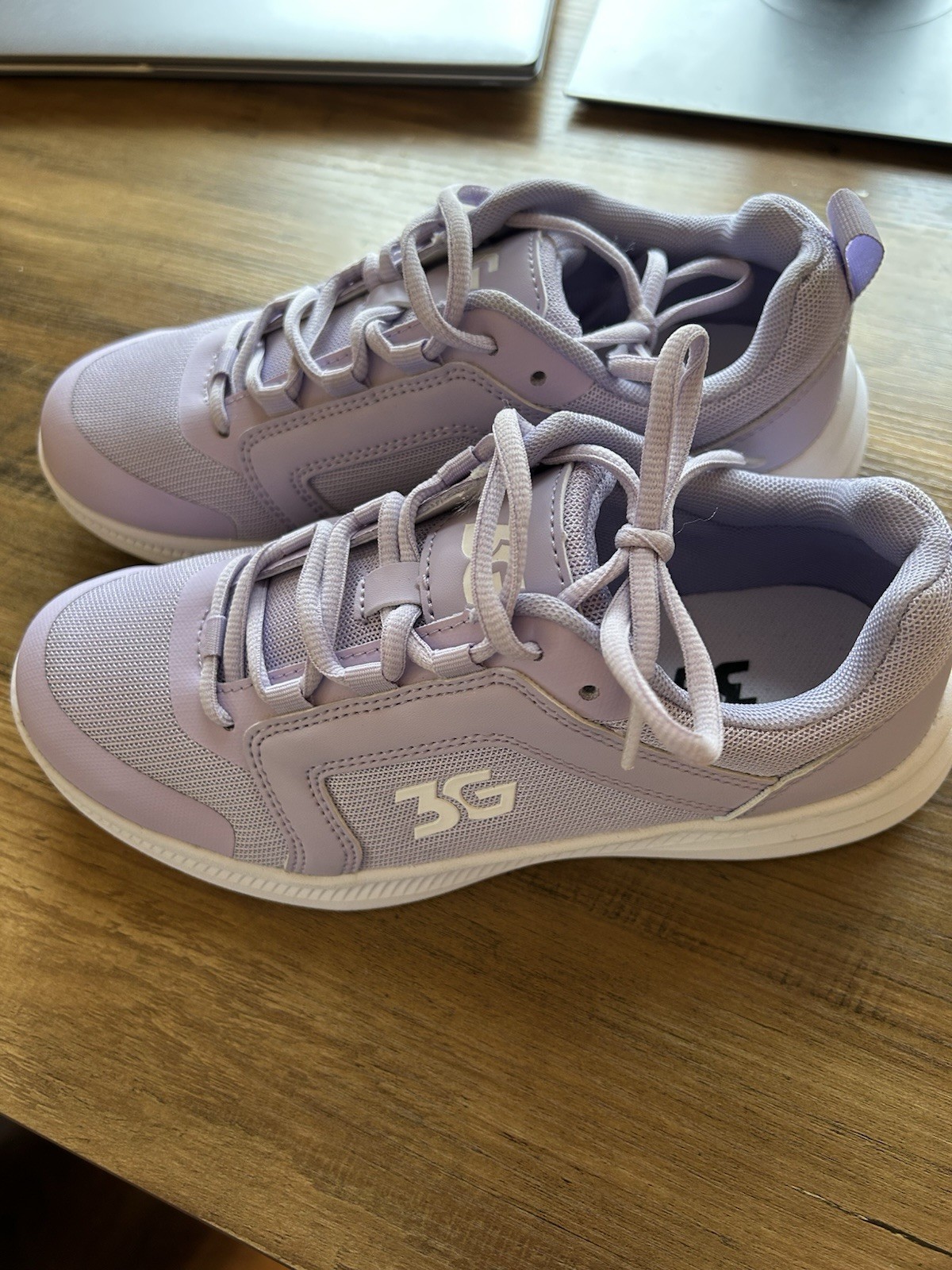 - Stylish Purple Footwear For Bowling Sport