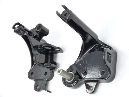 GENUINE HARLEY-DAVIDSON 2007-17 SOFTAIL FORWARD CONTROL MOUNTING BRACKETS NICE!