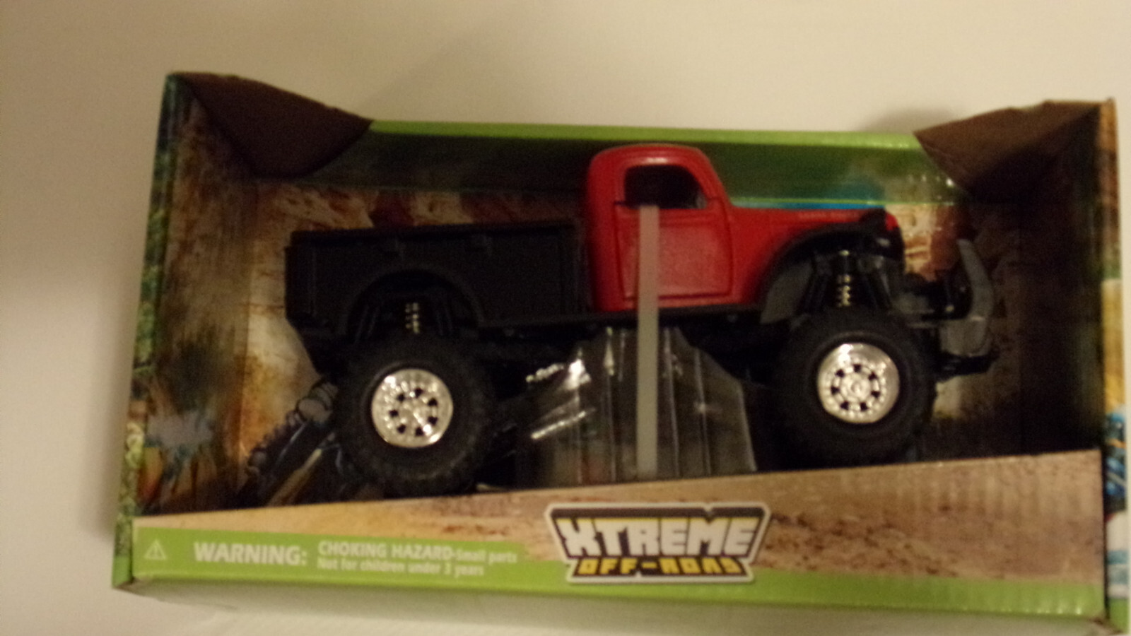 1946 Dodge Power Wagon Xtreme Off Road 1/32 Scale Diecast Model