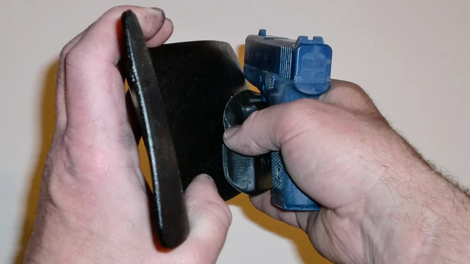 Kevin's Wallet/Pocket Holster - GLOCK 43 - Image 4 of 4