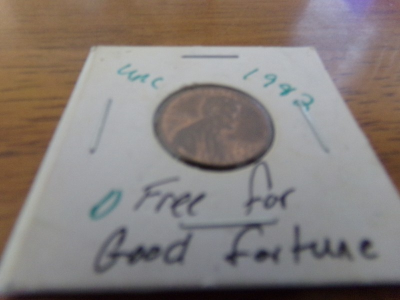 OLDER PENNY 1982 FREE FOR GOOD FORTUNE