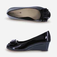 American Eagle Mairin Youth Girls' Black Patent Wedge Heel Dress Shoes  