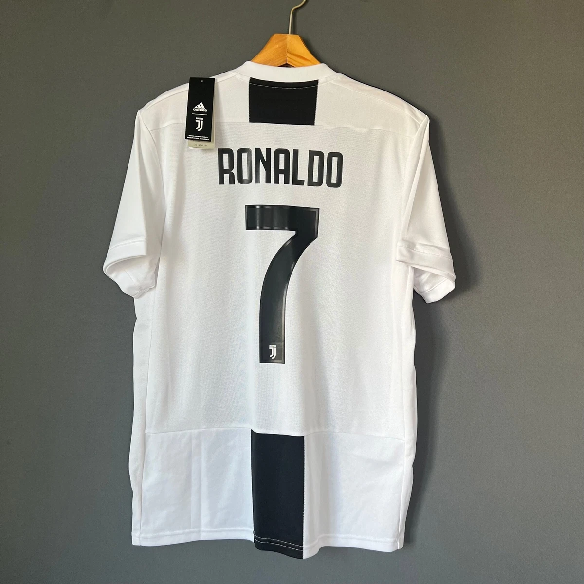 Ronaldo Juventus Jersey 2018 2019 Home Mens Football Shirt Large CF3489 Adidas