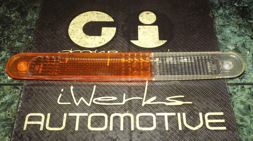 (1) 90-95 Lotus Elan S1 S2 / Esprit / Mclaren F1 Front Right Turn Signal Lens FR - Image 4 of 4