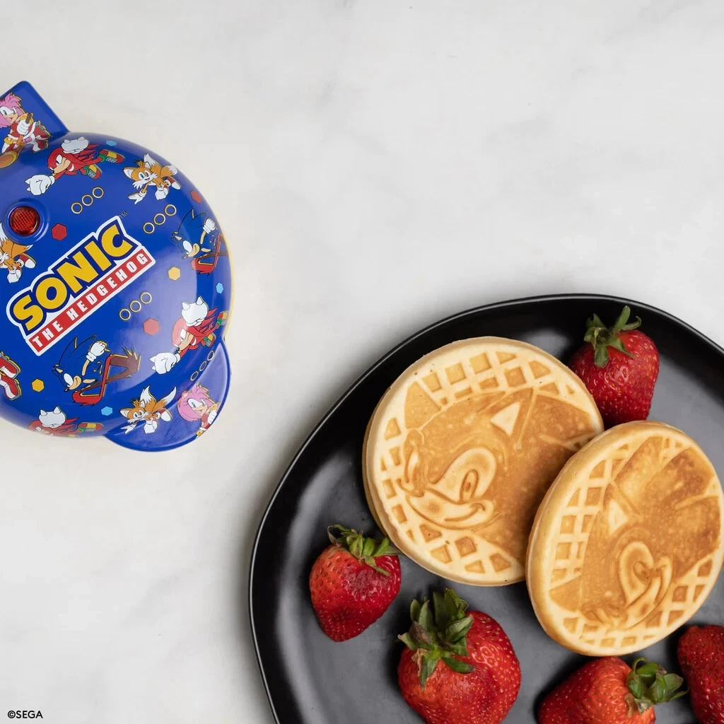Uncanny Brands Sonic the Hedgehog Mini Waffle Maker
Opens in a new window or tab