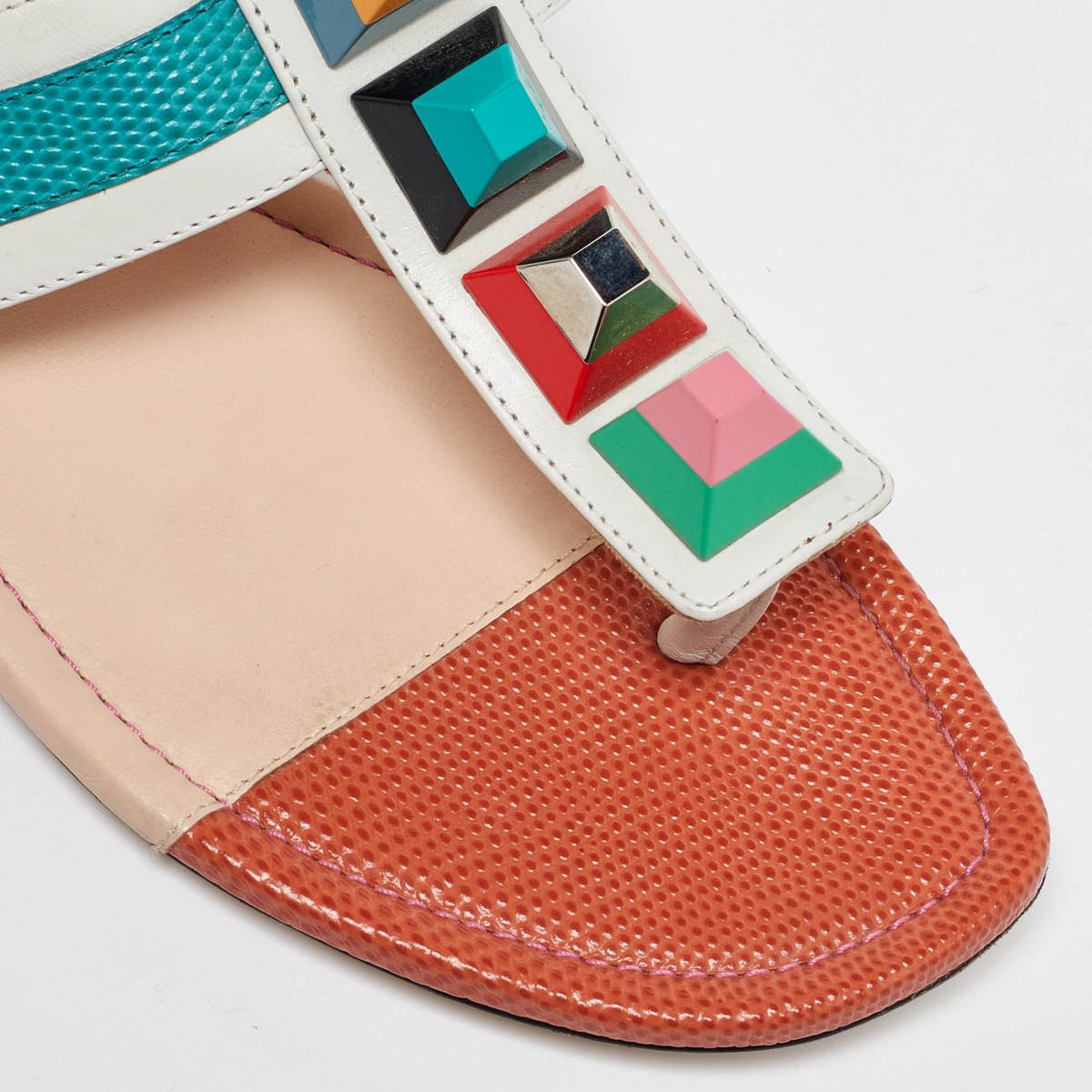 サンダル・ミュール Fendi Caramel Leather Thong Slippers Fendi Fendi Fling Thong Sandals | Saks Fifth Avenue