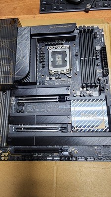 ASUS ProArt Z790-CREATOR WIFI, LGA 1700 ATX Motherboard PARTS 3
