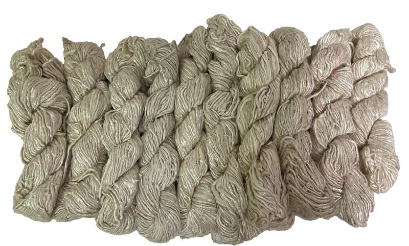 RECYCLED SARI SILK Yarn - Bag of 10 Hanks 1000g 2 pounds - Cream Colors