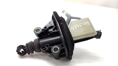 Cylindre émetteur d'embrayage Renault SCENIC 2013-2016 306109469R - Photo 1/3