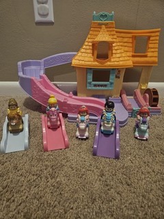 Fisher Price Little People Belles Klip Klop Cottage