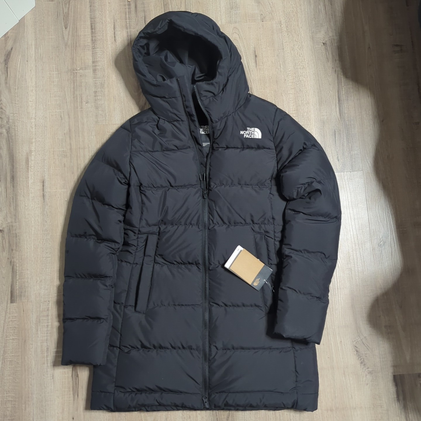 Chaqueta de invierno con capucha negra mediana The North Face Gotham Mid Parka 600 para mujer