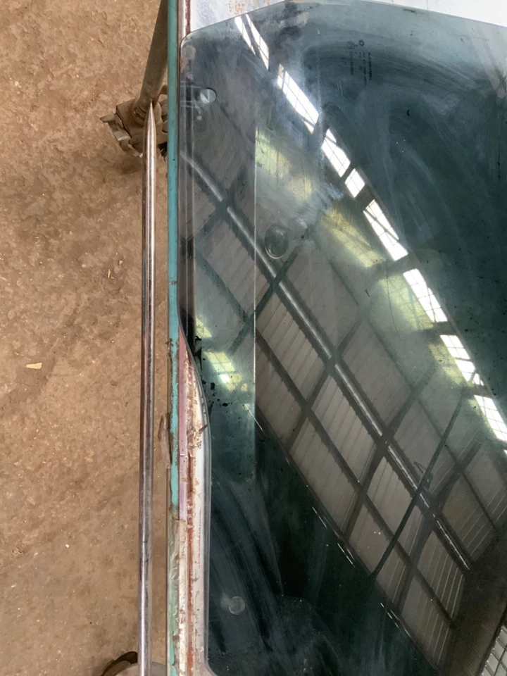 OEM 2010-2018 RAM 1500 2500 RH DOBLE CABINA PUERTA TRASERA LADO PASAJERO VENTANA VIDRIO Foto 3 de 3