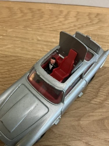 VINTAGE corgi 271 ASTON MARTIN DB5 JAMES BOND CAR DIECAST original 007 SILVER