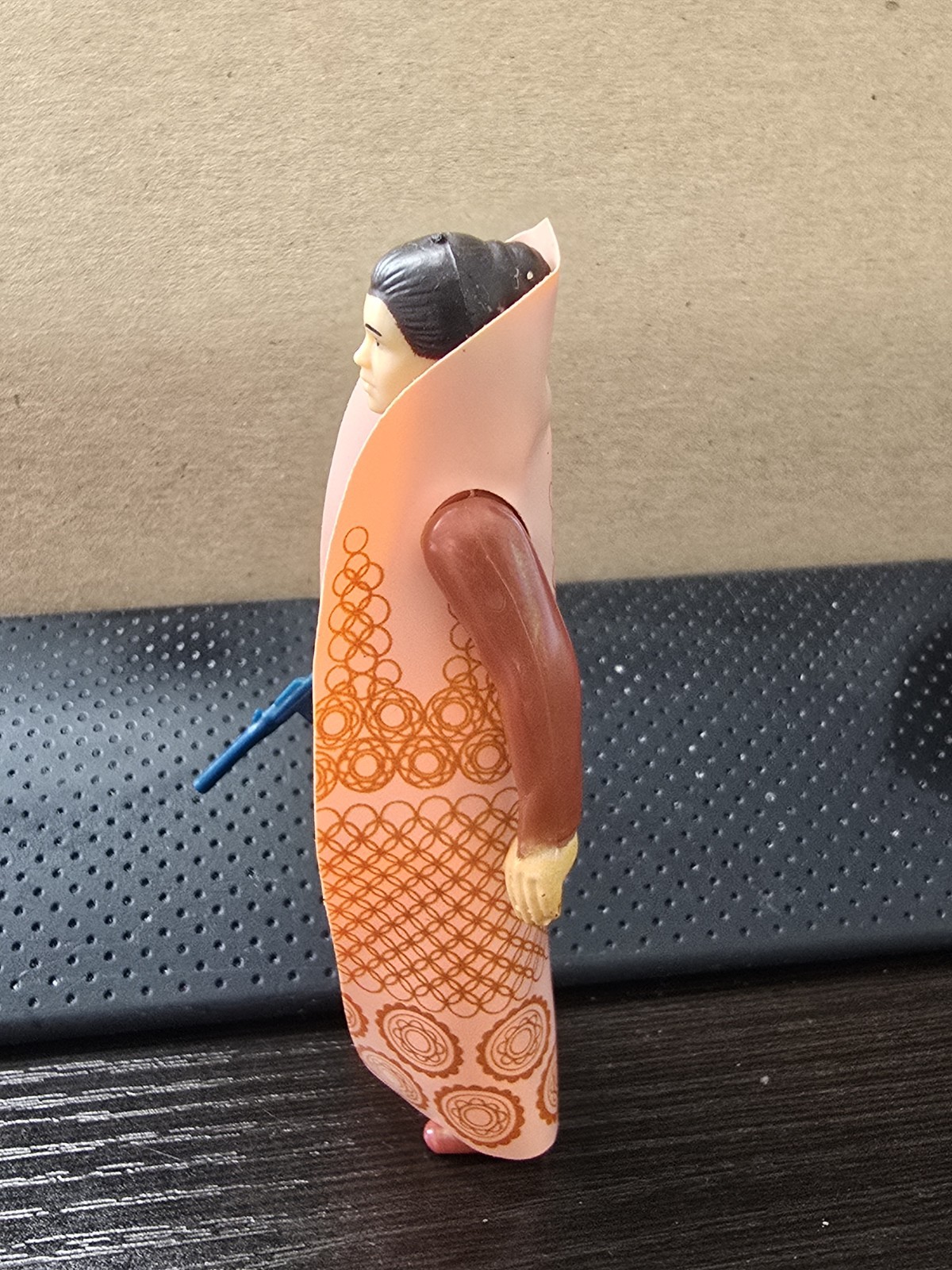 Picture 2 of 6