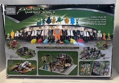 2002 Mega Blocks Alien Agency The Arrival Hangar 18 Set #5621 99