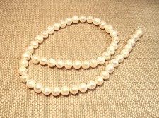 Lovely 16" Strand of 8mm x 7mm Oval White Iridescent Freshwater Pearls Lot B8
