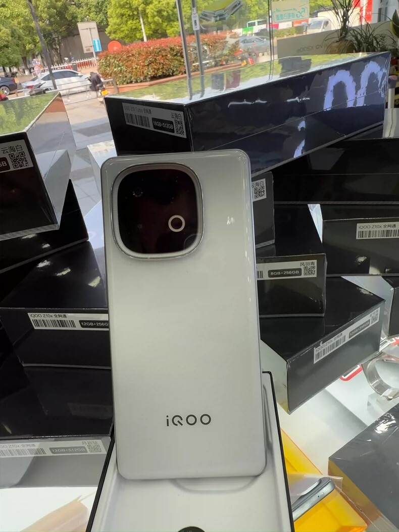 新品未開封 vivo iQOO Z10 Turbo Pro 12/256GB 白 vivo iQOO Z10 Turbo 5G Android Smartphone
