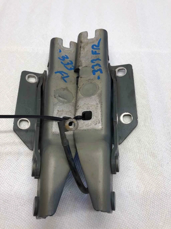 2008 - 2010 BMW 528I Front Hood Bonnet Panel Hinge Left & Right Side G - Image 3 of 4