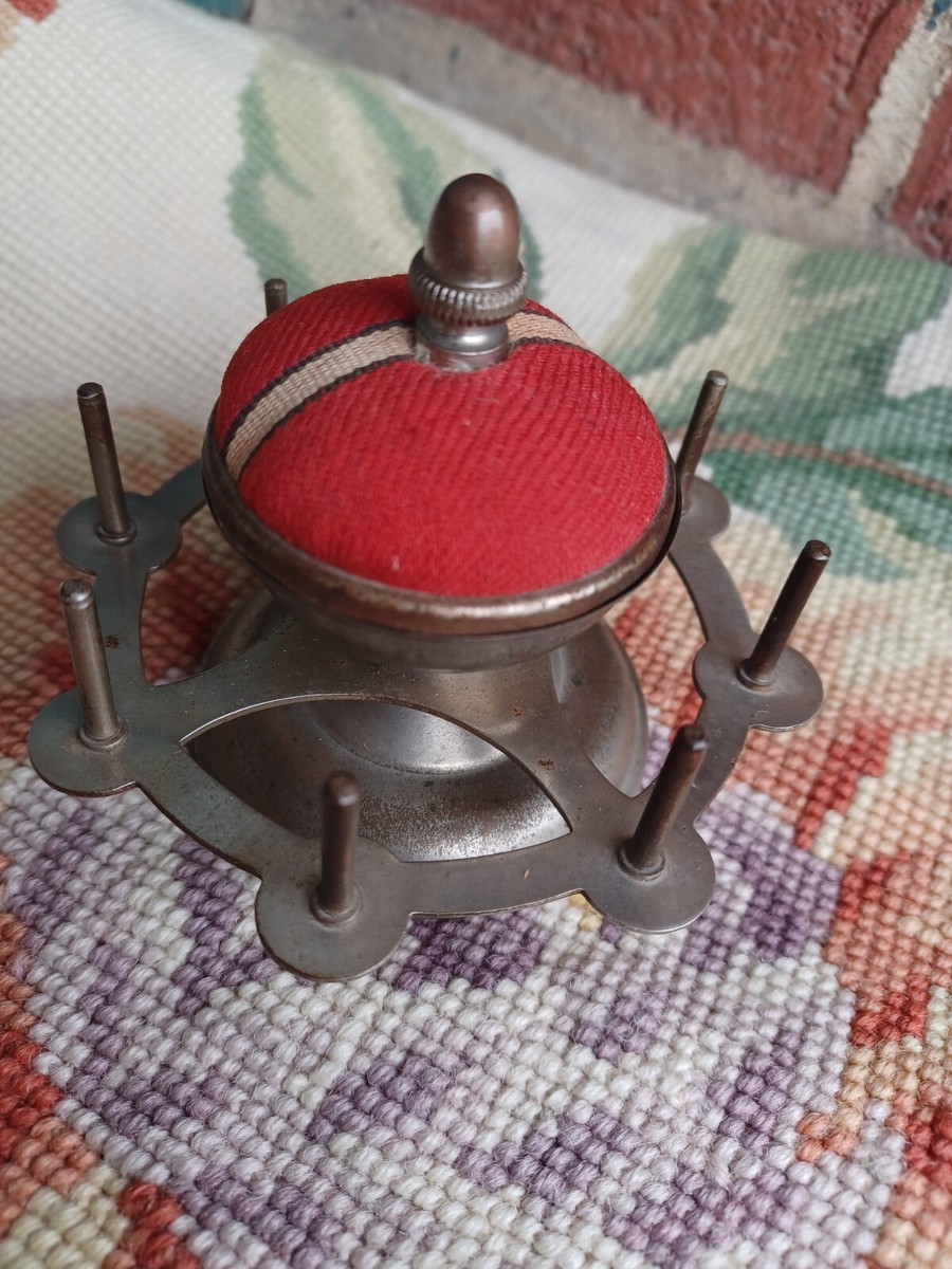 ANTIQUE VICTORIAN PIN CUSHION SEWING TOOL THREAD SPOOL ROTATING