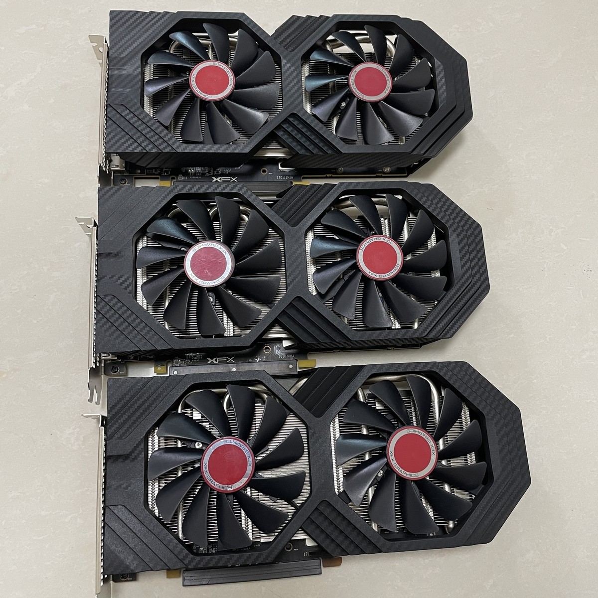 XFX AMD Radeon RX580 2048SP 8GB 256-bit GDDR5 PCI-E DP HDMI