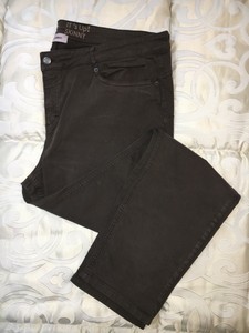 pantaloni conformati