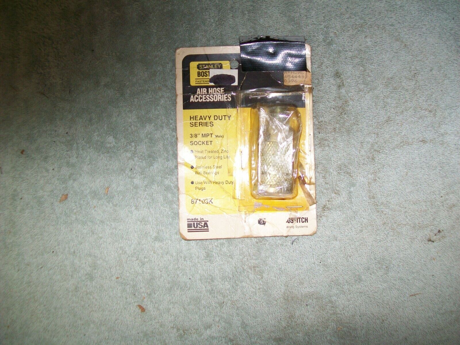 1 package of Stanley Bostitch part # 87103K male coupler 3/8 MPT