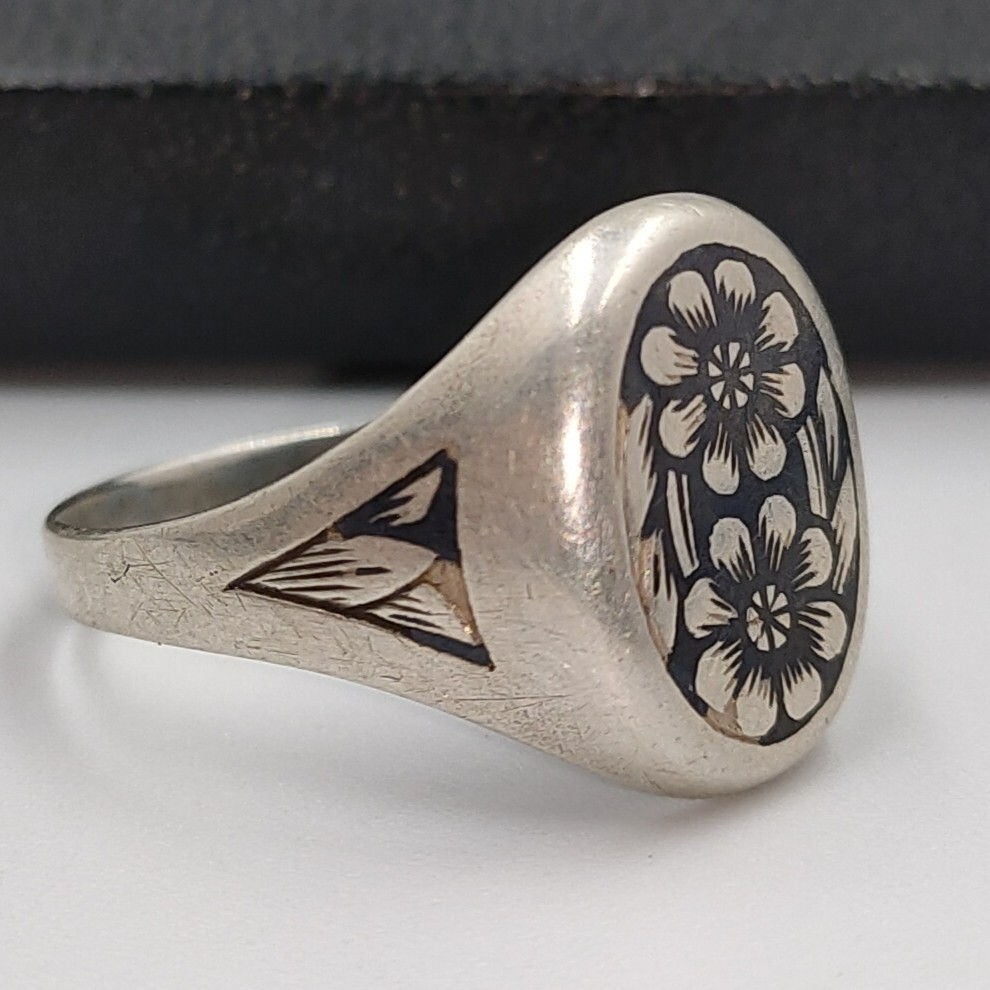 Vintage Soviet Silver 875 Ring Niello Signet Flower Ornament