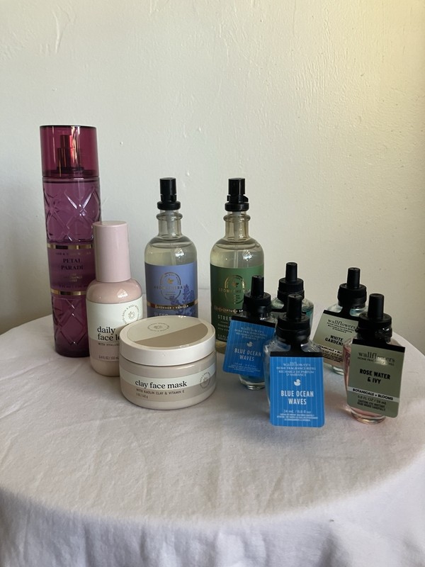 Bath And Body Works Bundle Lot Daily Face Lotion Clay Face Mask Petal Parade