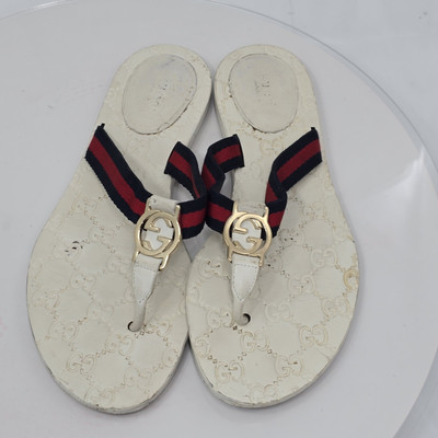 Gucci Kika Wom 38 White Leather GG Web Thong Fabric Navy Blue