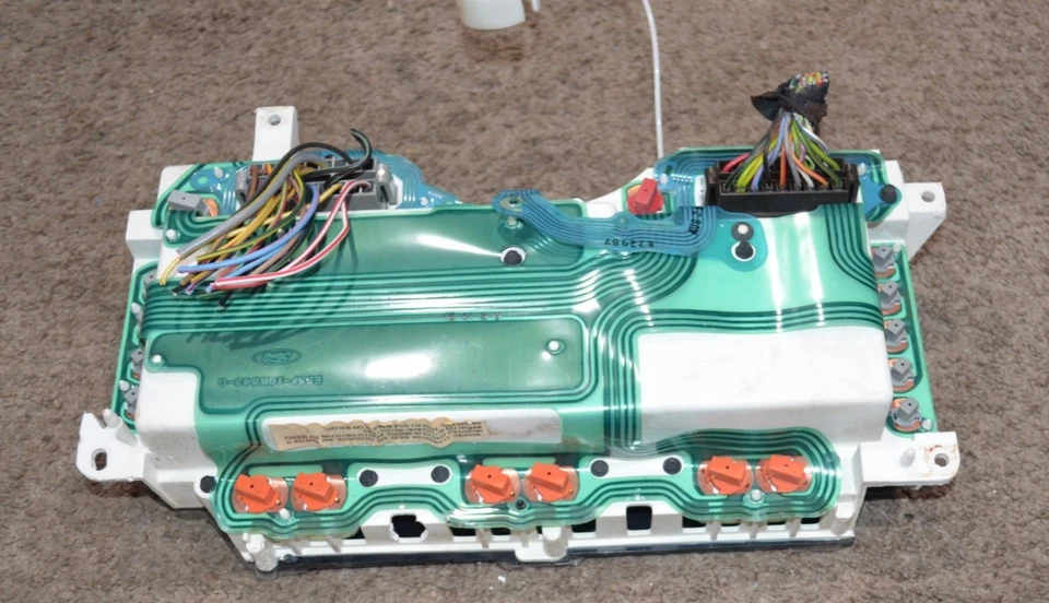 1985-1988 FORD THUNDERBIRD DIGITAL INSTRUMENT CLUSTER SPEEDO E5SF-10K843-G - Image 3 of 4