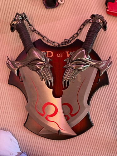 God of War Blades of Chaos full metal replica with wooden display wall mount