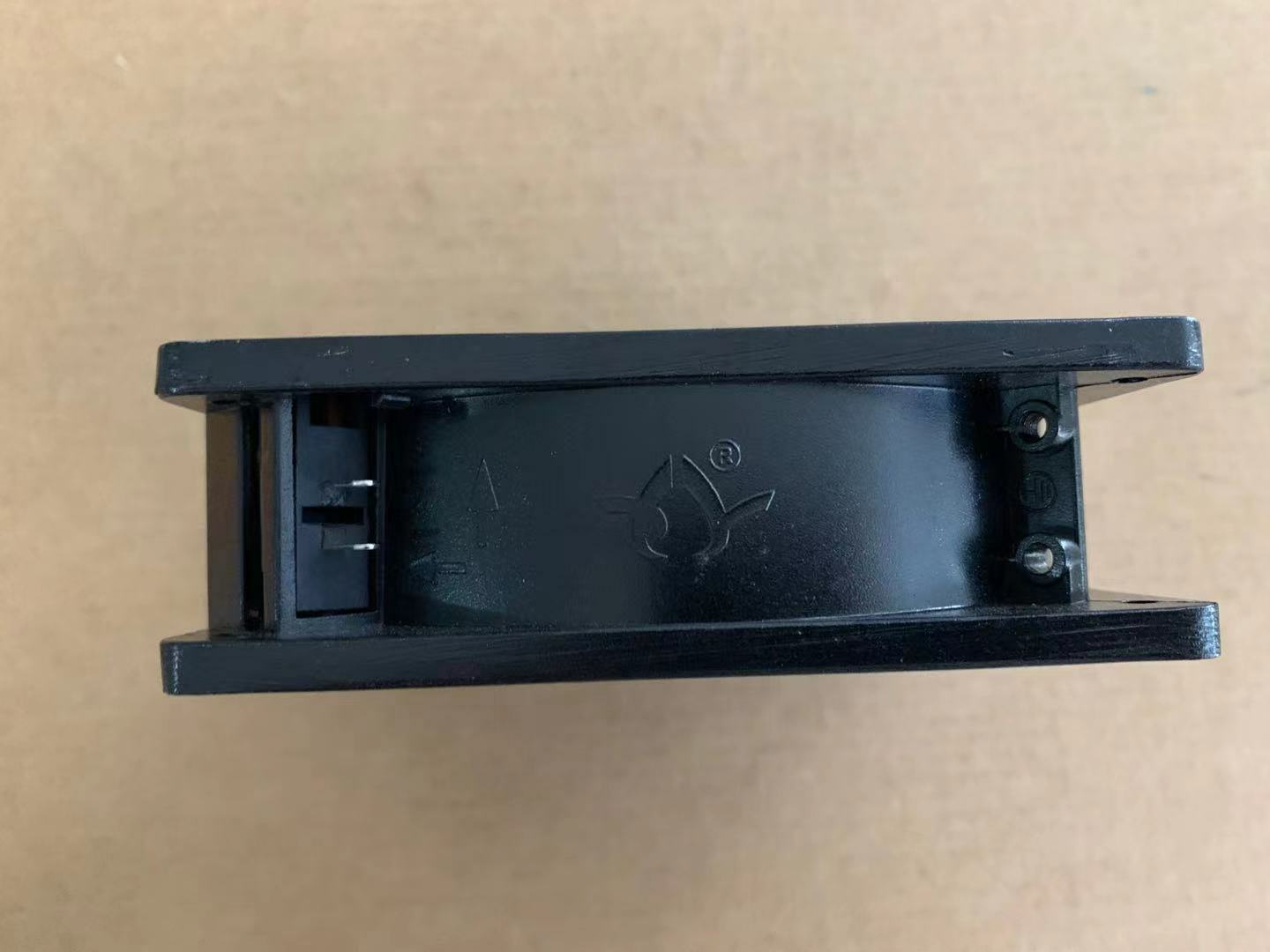 Ventola Metallica Bi-Sonic 4E-230B 02 – 120x120x38mm, 230V, 2700/3000 RPM Per Alto Calore