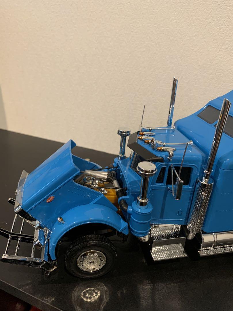 1:24Revell ダイキャスト　ピータービルトトレーラー 1:24Revell ダイキャストピータービルトトレーラー