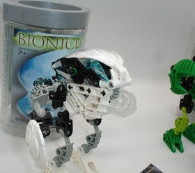 Lego Bionicles Sets #8564 #8565 2002 Lego