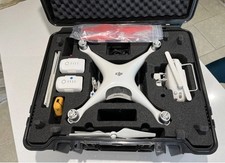DJI PHANTOM 4 DRONE QUADCOPTER-WHITE-FLIES PERFECTLY BUT HAS SLIGHT CAMERA FAULT