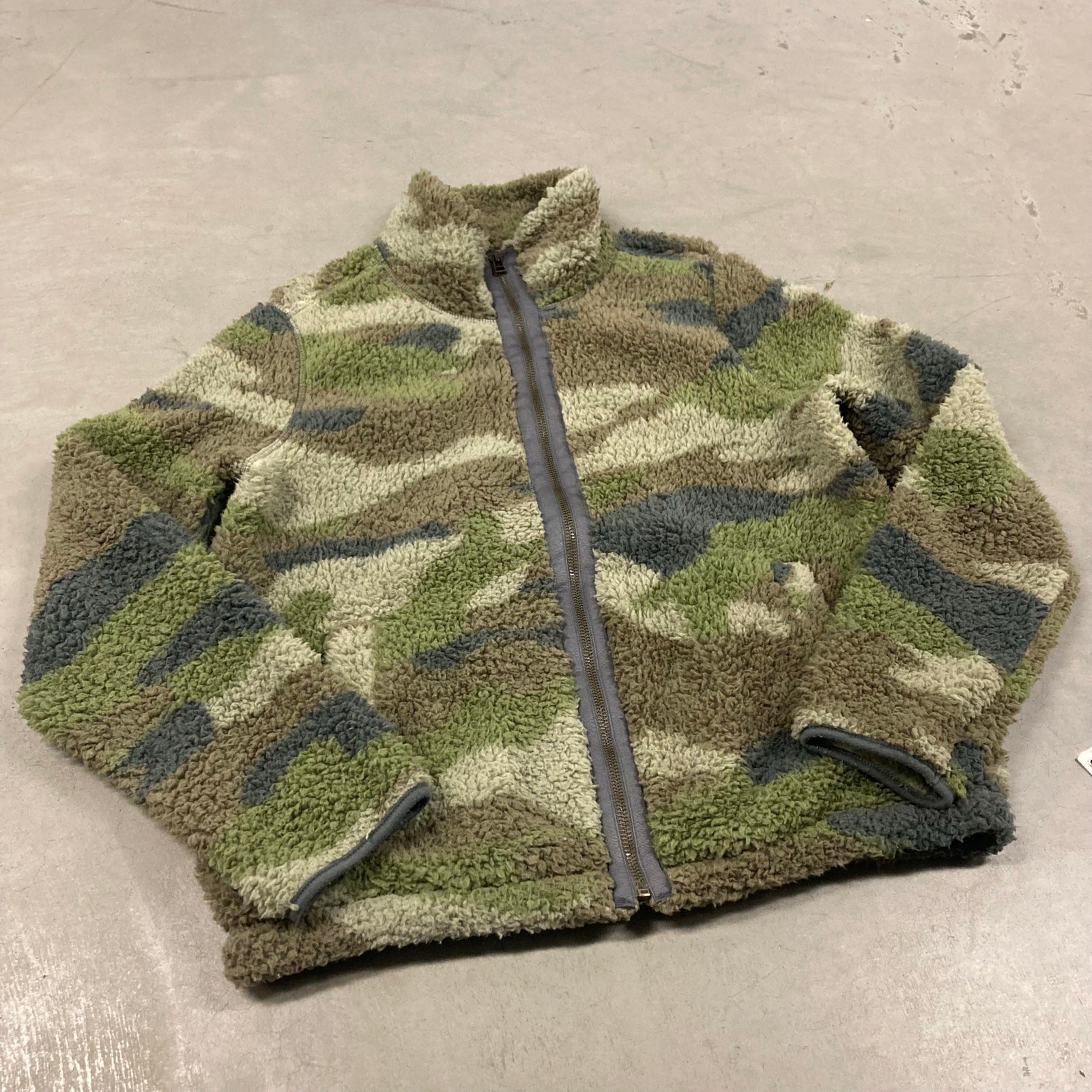 vintage y2k camo fleece jacket