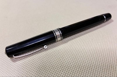 OMAS fountain pen black nib B
