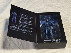 NECA: NES Videogioco Robocop ~ Peter Weller Firmato con &ldquo;Robo&rdquo; e &ldquo;1/12/24&rdquo; ~ JSA