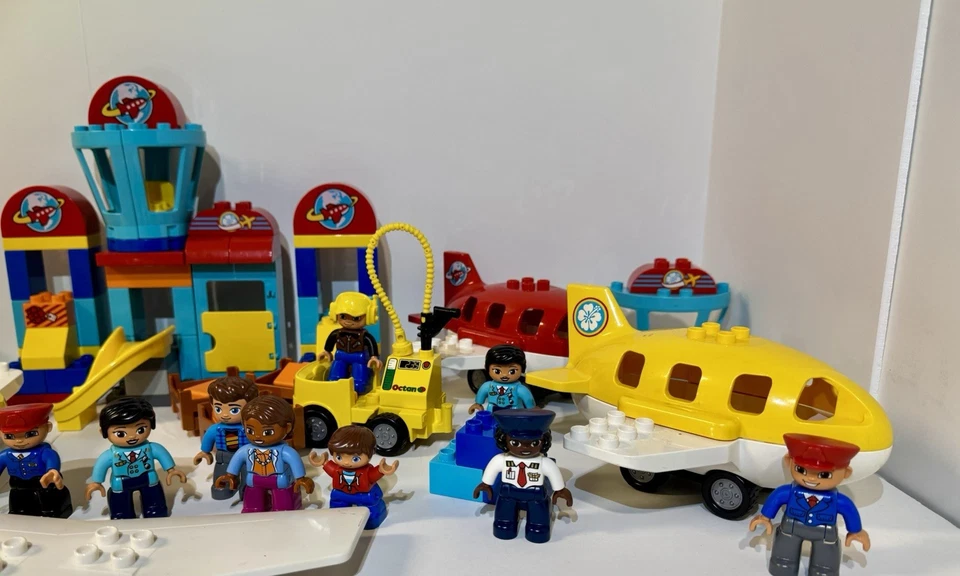 Enorme Lego Duplo Aeropuerto Avión Lote Mixto Vehículos Figuras Alas + Extras Foto 4 de 4