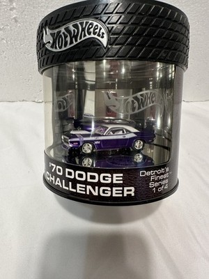 Hot Wheels '70 Dodge Challenger Purple -Oil Can Display -New Sealed 2476/7000