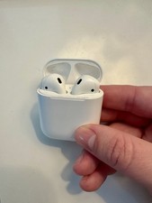Apple AirPods 2nd Generation Bluetooth Wireless In-Ear Headset White