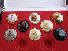 Assez Rare...8 Capsules de champagne Parmantier DIFFÉRENTES, Cote 25