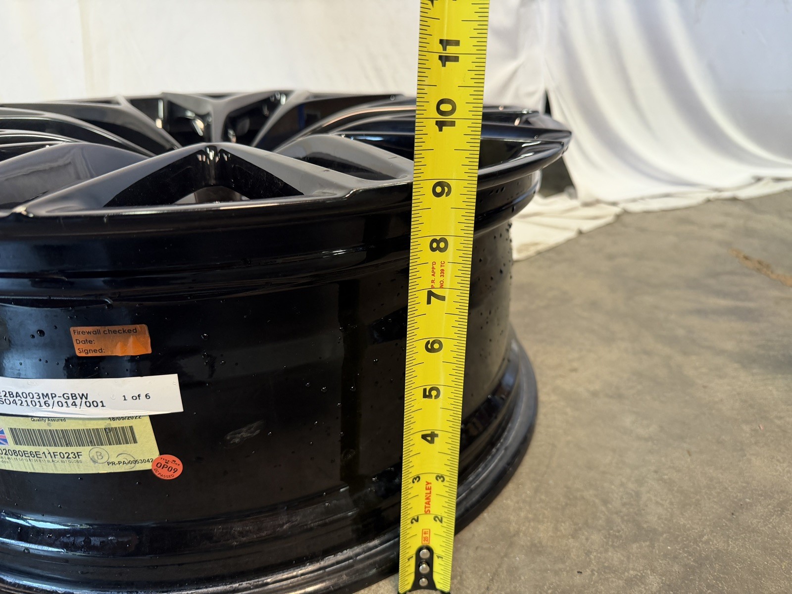 McLaren GT Wheel