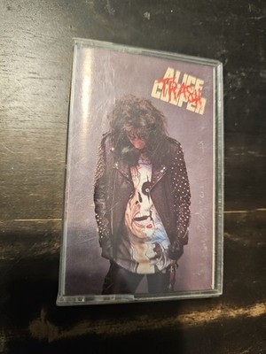 Alice Cooper ''Trash'' Audio Cassette  American Shock Snake Garage Rock  Poison 