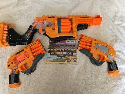 Nerf Doomlands Lawbringer mit 2 Pursuders + Doomlands Darts inklusive Neu Sealed