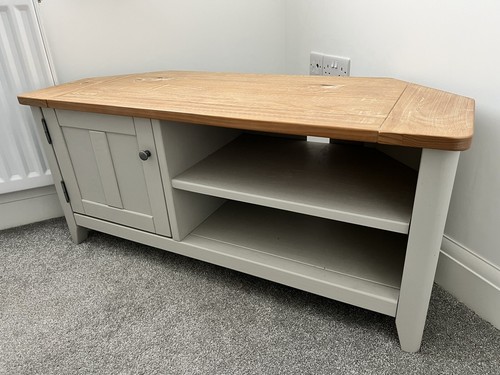 huxley corner unit