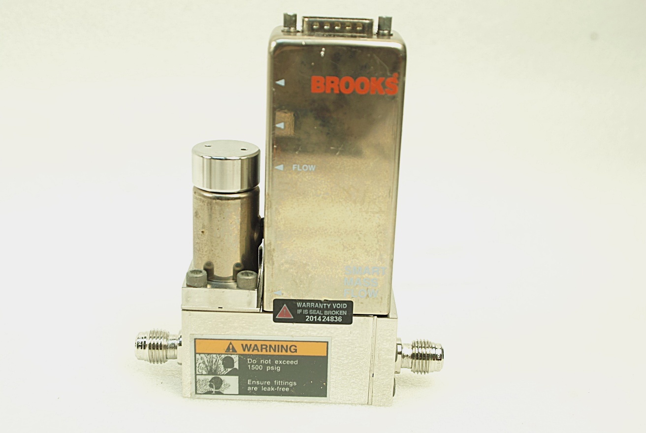 BROOKS 6256S 6256SBZVCLA MFC MASS FLOW CONTROLLER GAS:NF3 500SCCM FREE SHIP